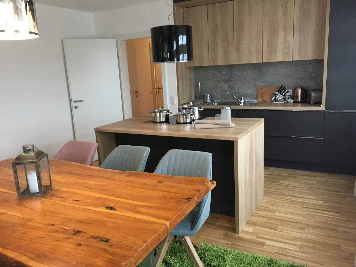 Luxury Belvedere View New Apartment Вена Экстерьер фото