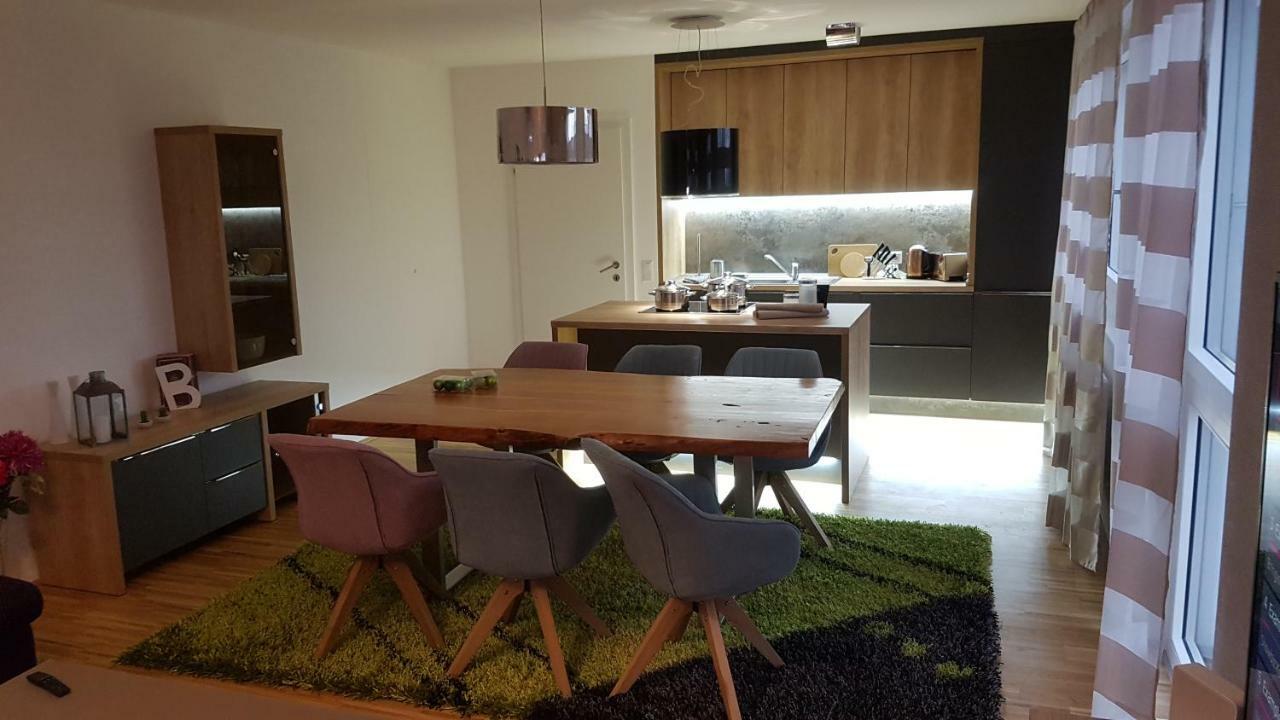 Luxury Belvedere View New Apartment Вена Экстерьер фото